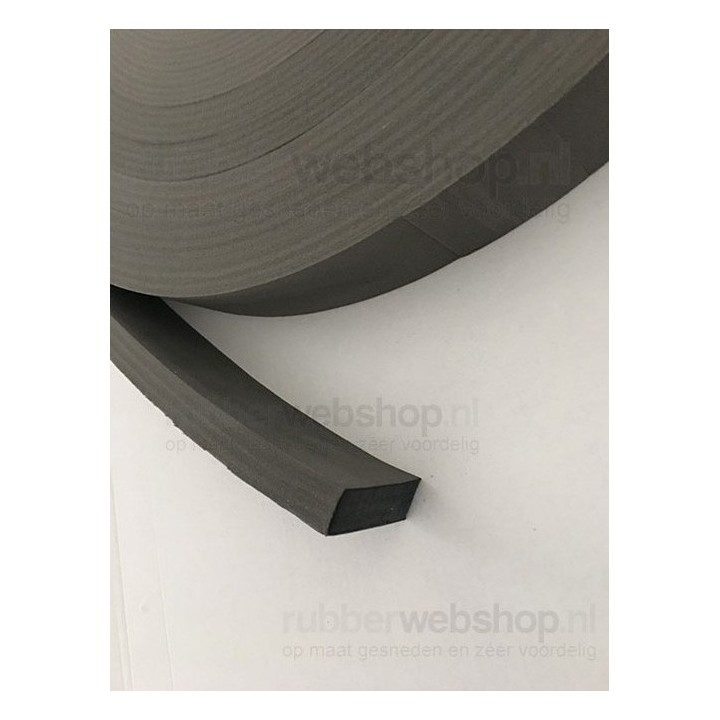 Mosrubber grijs 50mm breed 25mm dik Rol 10 meter
