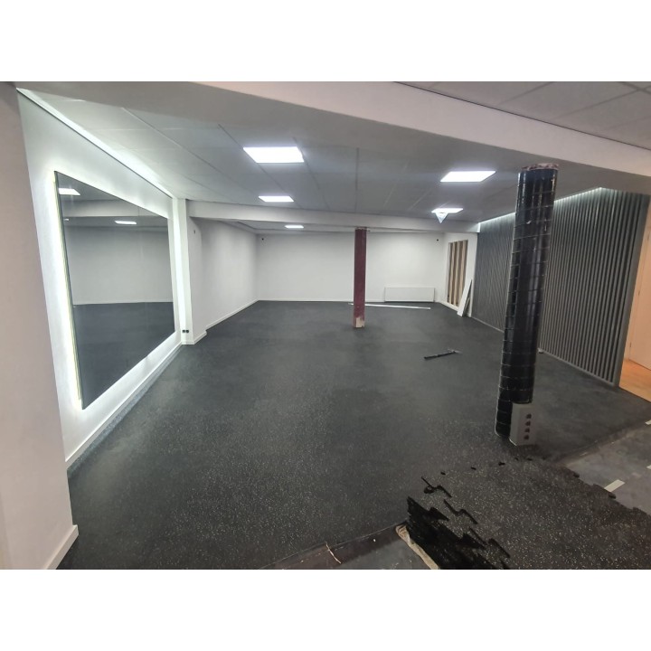 Sportvloer ProfiGym puzzel tegel Pure Black 8mm dik 100cm x 100cm