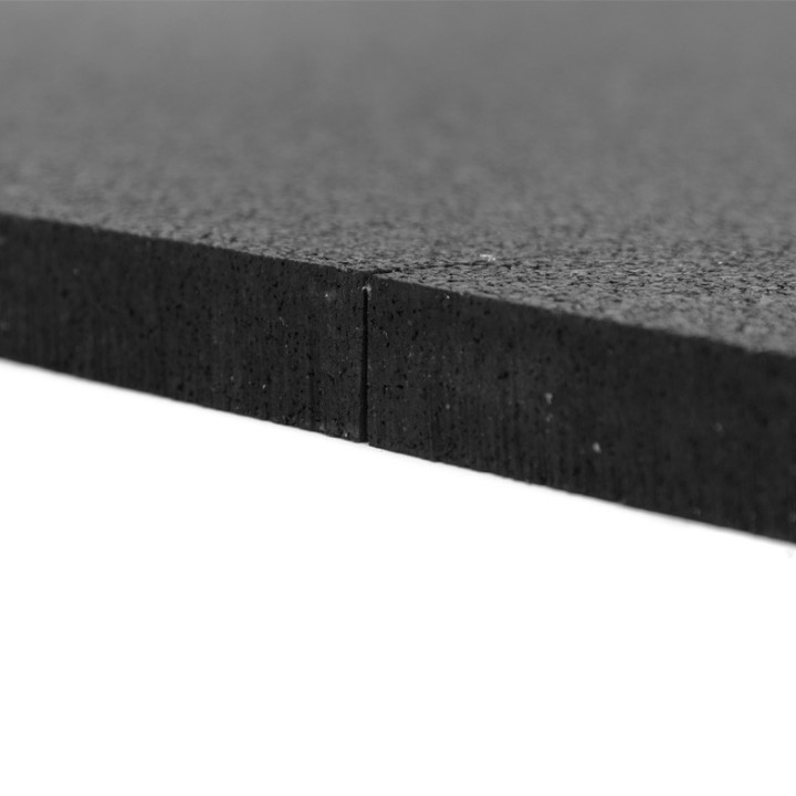 PREMIUM sportvloer naadloos zonder voegen lasergesneden rubber tegel ZWART - fijne korrel 100x100cm 1.5cm dik